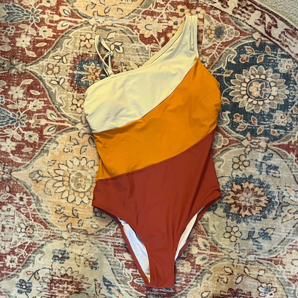 Cream and Orange Cupshe One Piece Swimsuit S